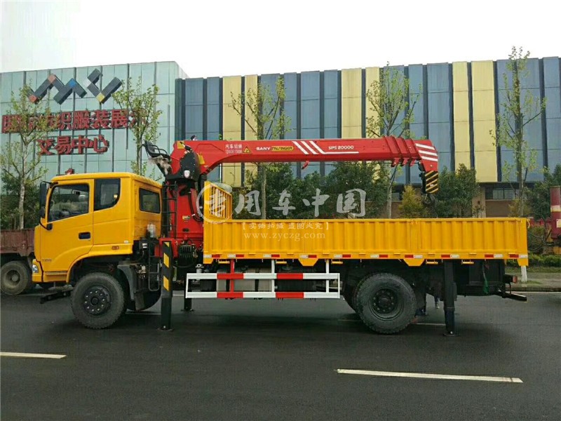 三环昊龙6.3吨随车吊图片