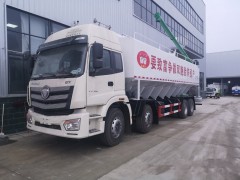 福田欧曼20吨散装饲料运输罐车评测