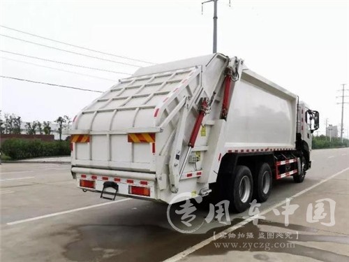 国六东风天龙压缩式垃圾车