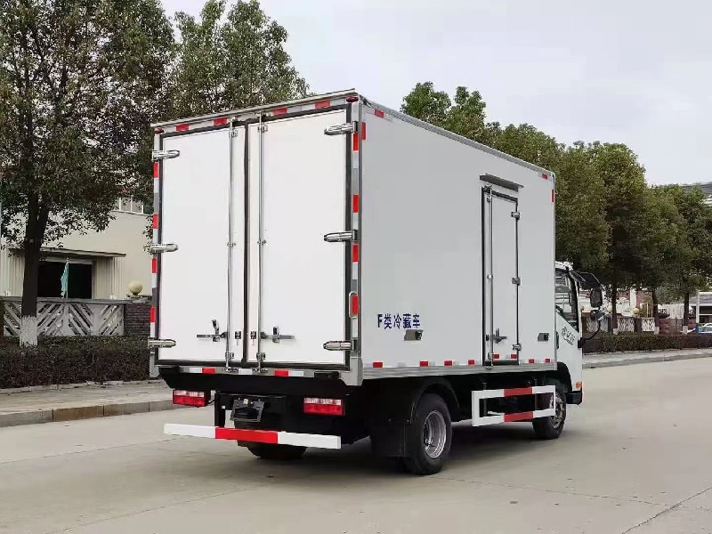 国六解放虎VN 4.2米冷藏车
