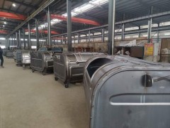 西藏邦德环境有限公司在程力公司订购的3方垃圾箱正在有序生产