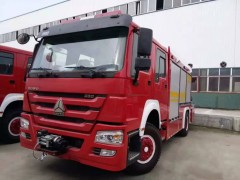 国六重汽豪沃抢险救援消防车具有多种抢险救援功能 消防车评测