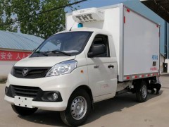 内蒙古乌海卫总正月十一在我公司订购一台福田小型冷藏车