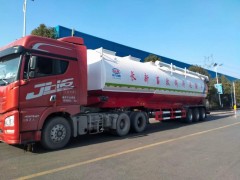 13米半挂散装饲料运输车实载36吨发往新疆喀什