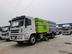 程力公司今日一台陕汽16方洗扫车发往福州南通交车