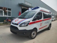 江苏常州救护车全顺负压型调试完成，准备发往高速服务区交车