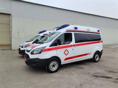 两辆福特新全顺负压救护车发往湖南长沙中心医院