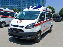 监护型带负压功能的柴油版福特v362医院救护车送往东营交车