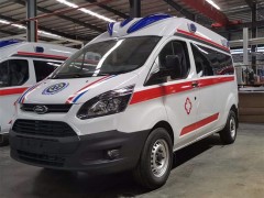 丹东医院采购项目中的福特新全顺负压救护车准备交车 监护型