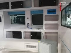 江西新余订购的江铃福特V362救护车价格实惠 正在线上生产 准备安装负压机