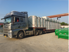 新疆县城批量订购3方垃圾箱发车