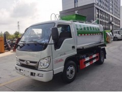 福田小卡蓝牌餐厨垃圾车准备送往常州，内置加热装置和干湿分离