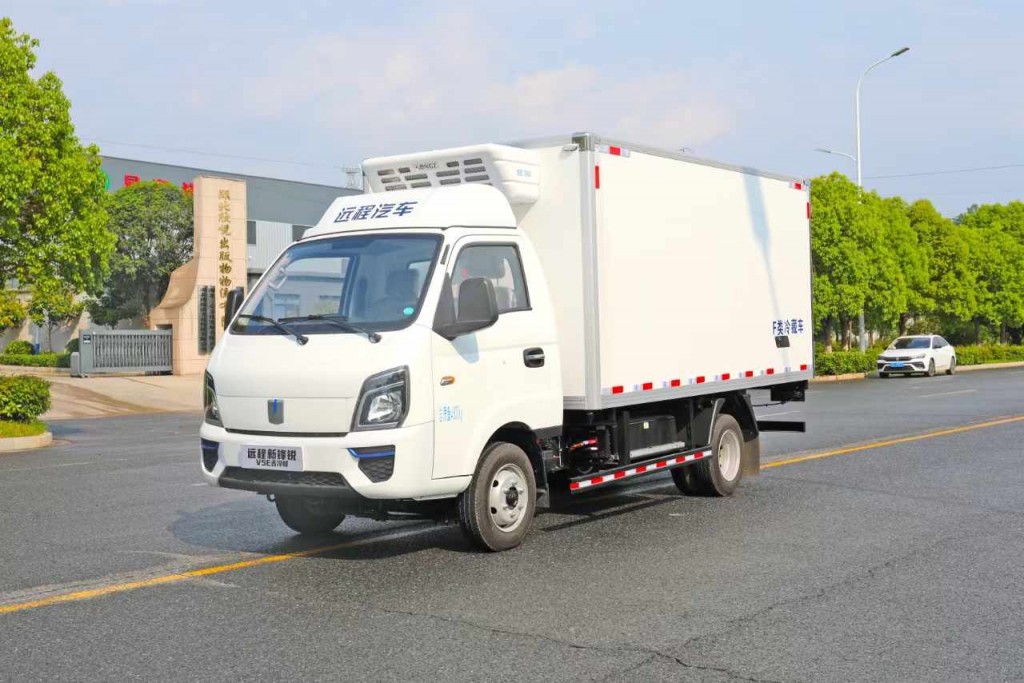 吉利锋锐V5E电动冷藏车