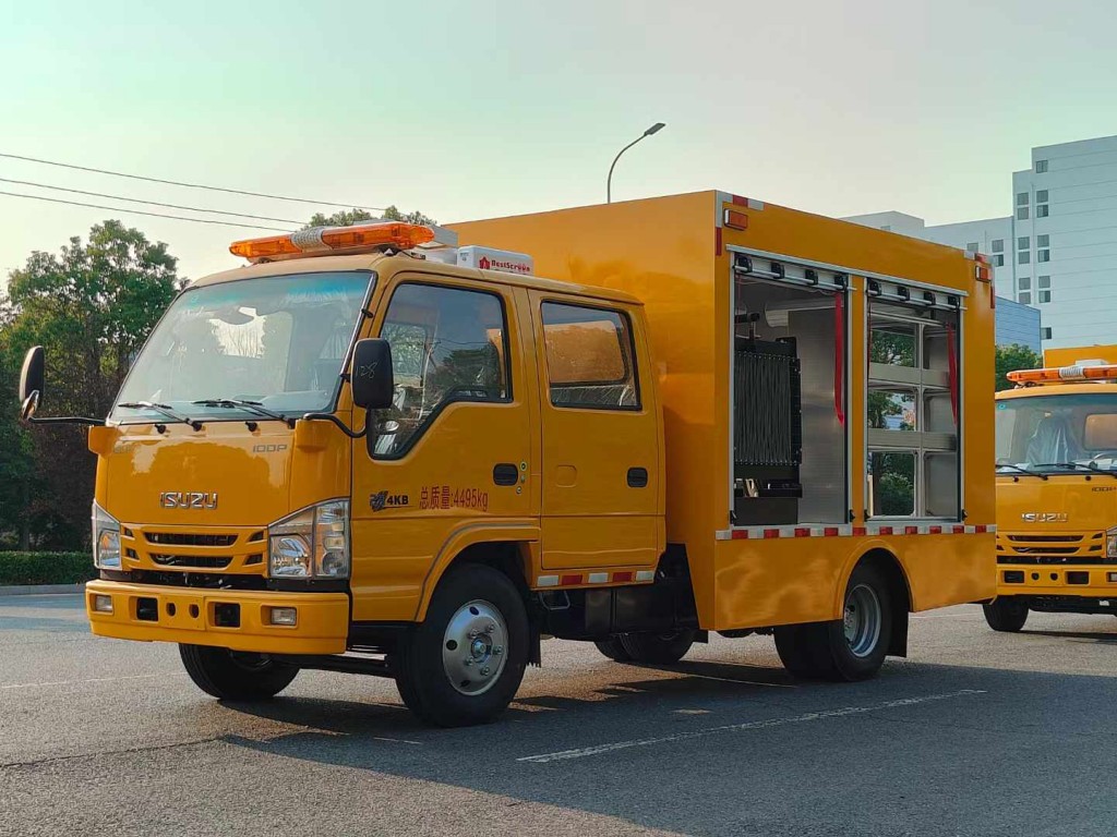 庆铃五十铃工程抢险救援车