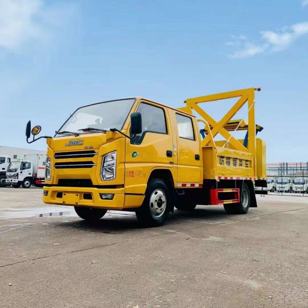 蓝牌顺达双排座70K防撞缓冲车