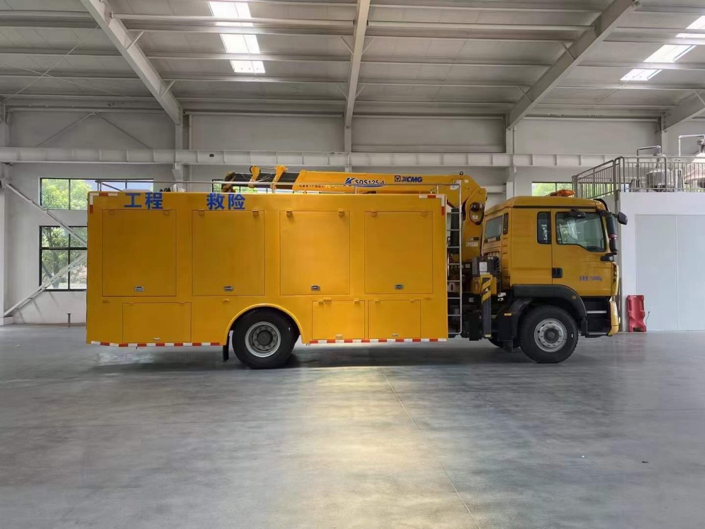 大‮量流‬抗洪‮险救‬车