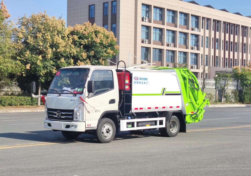 凯马K8压缩垃圾车