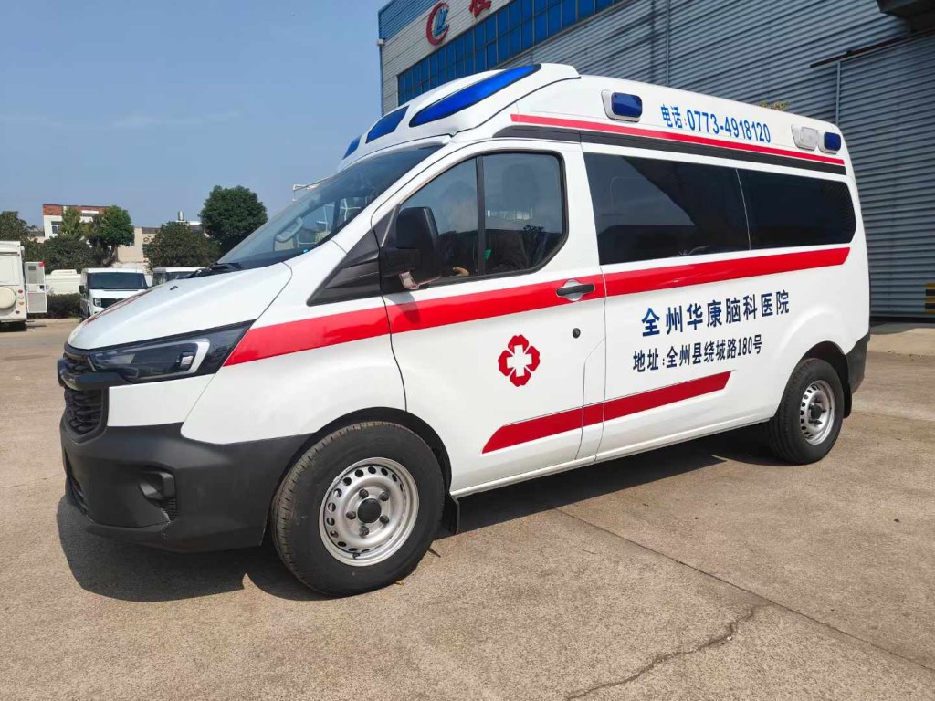 医院救护车