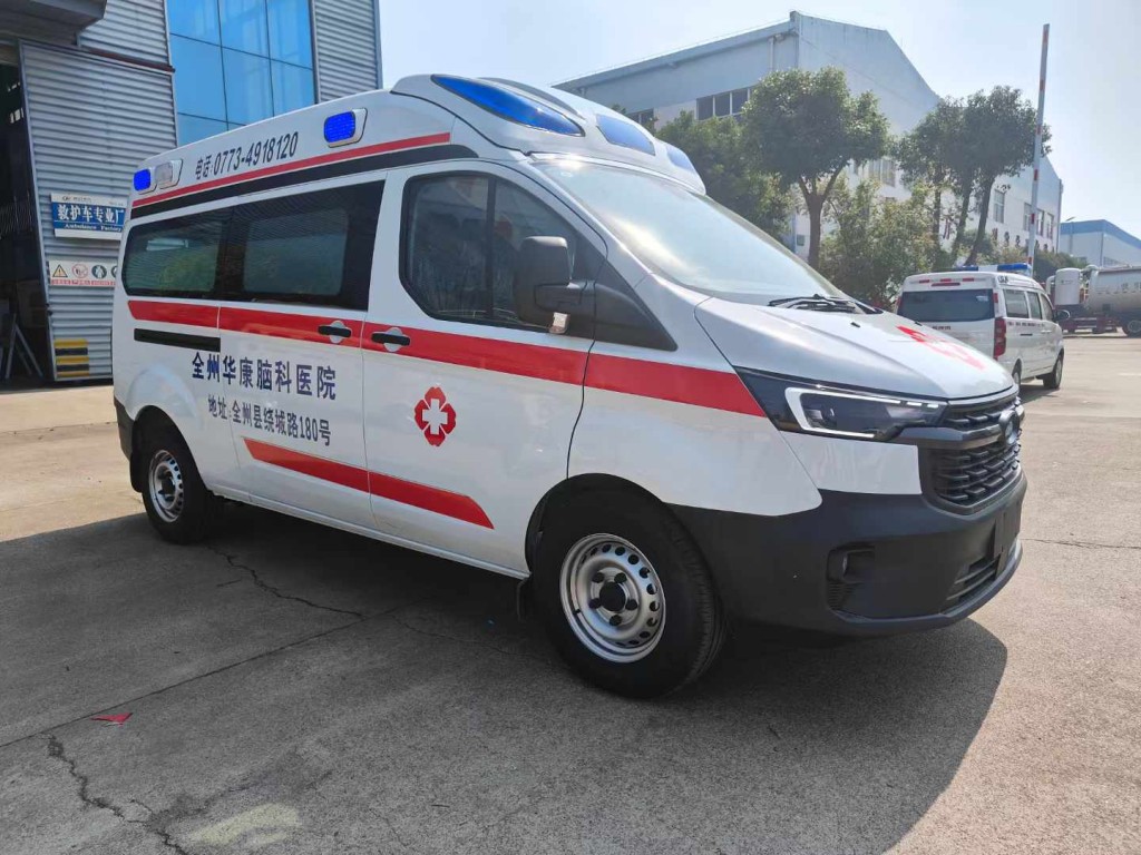 医院救护车