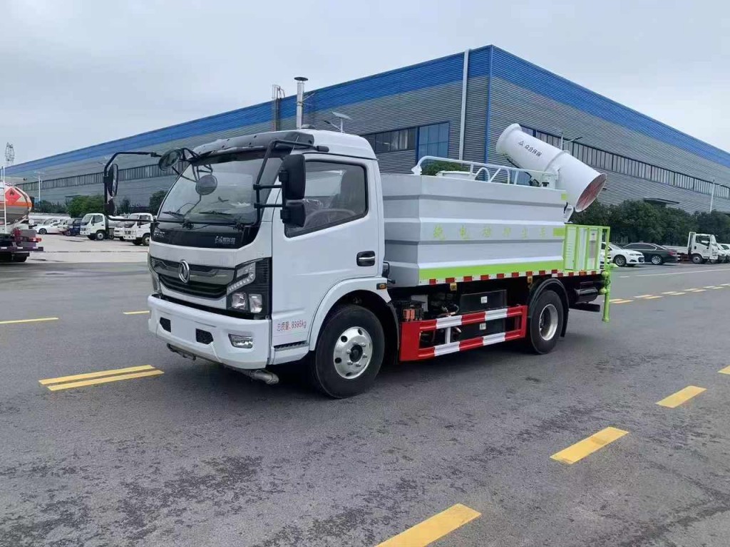 东风8吨雾炮洒水车