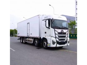 福田欧曼9.6米大型冷藏车