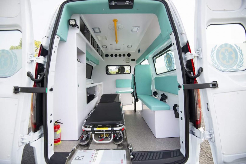 江铃福特汽油V362救护车