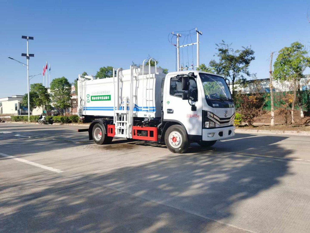 东风小型餐厨垃圾车