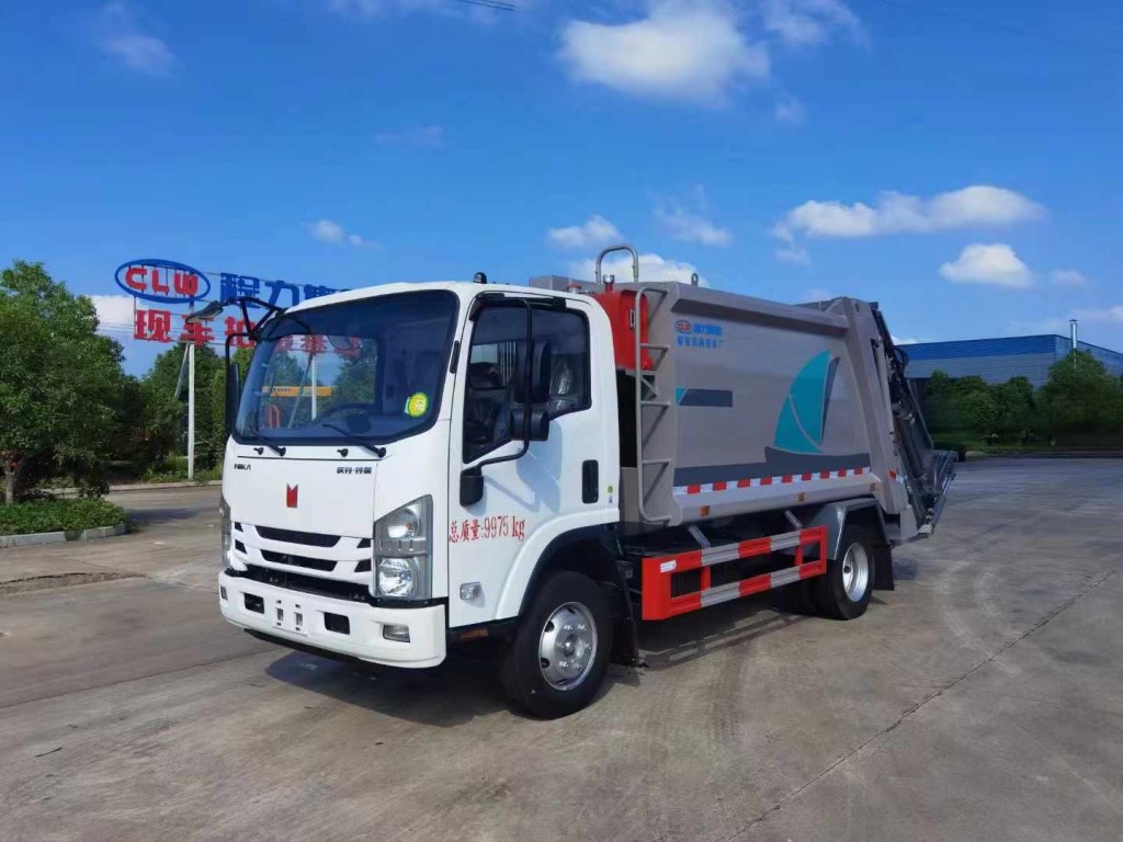 五十铃8方压缩垃圾车