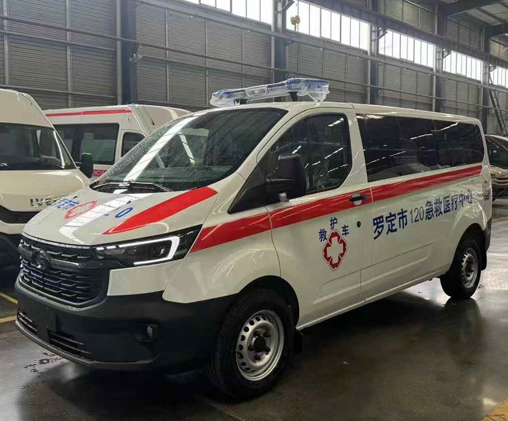 福特V362医疗救护车