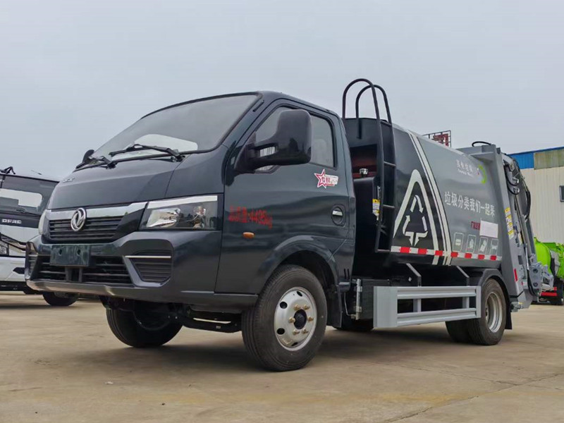东风途逸4方压缩垃圾车