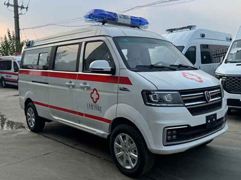 紧急金杯救护车