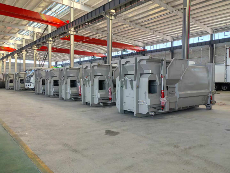 小区移动压缩垃圾站