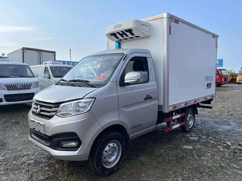 长安睿行小型冷藏车