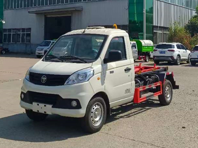 福田3方勾臂垃圾车