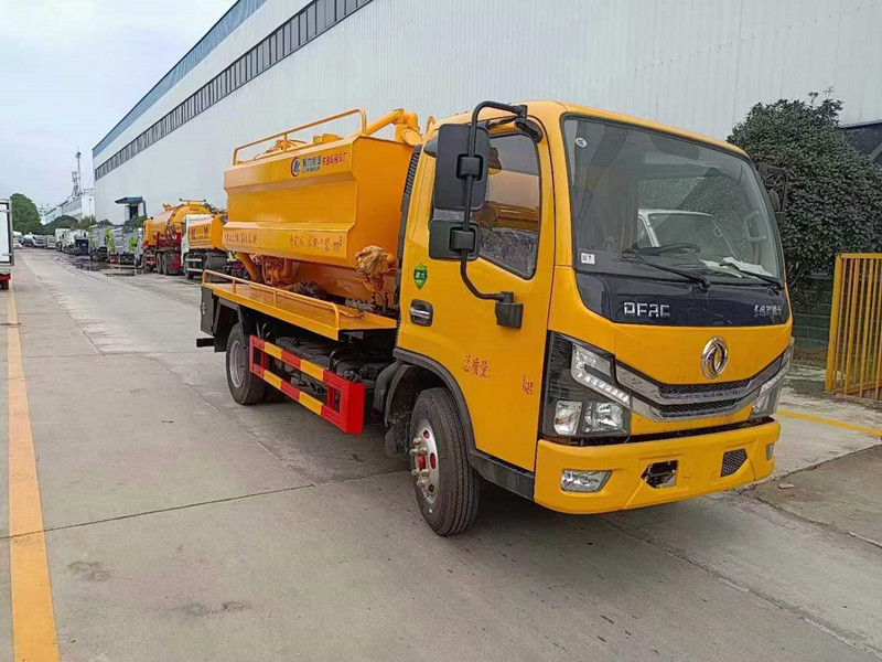 5方东风高压清洗吸污车