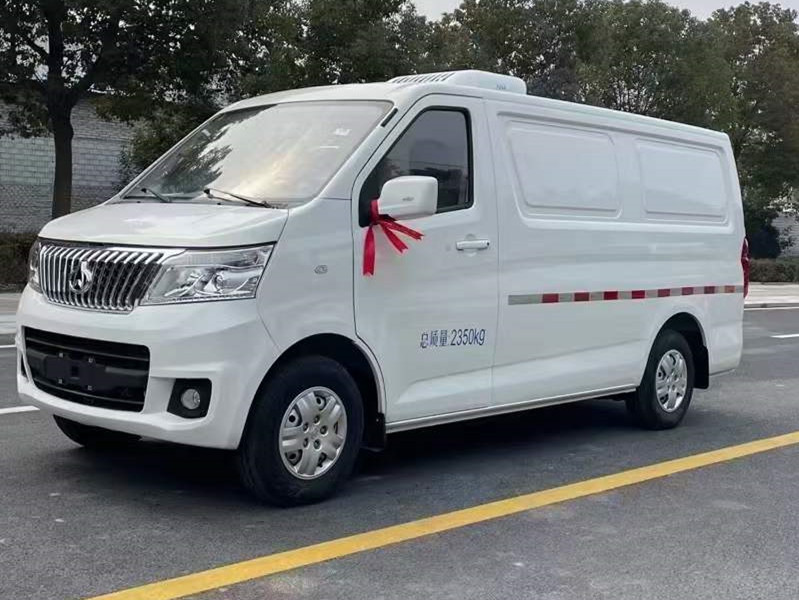 长安睿行蓝牌冷藏车