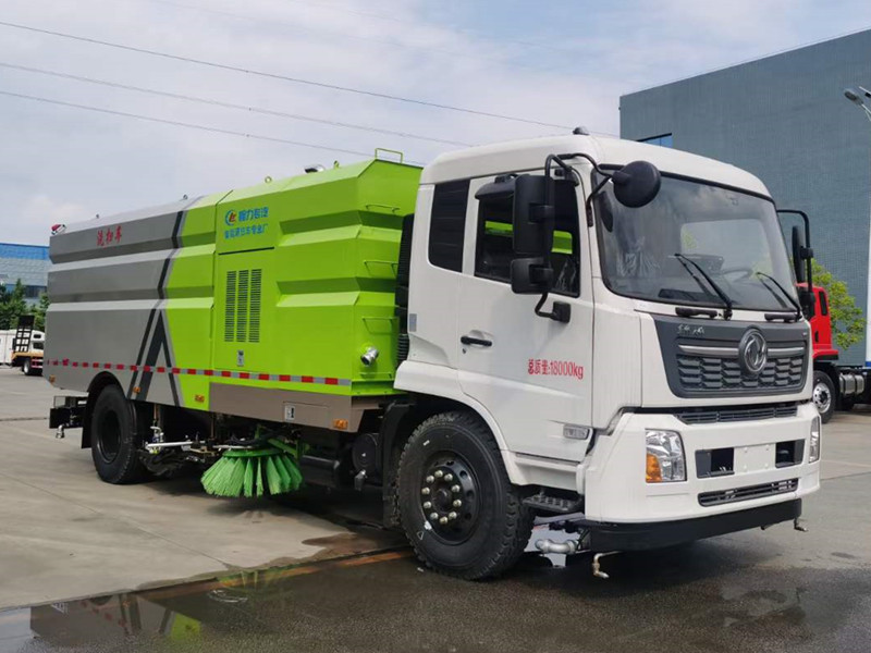 东风天锦清扫吸尘车