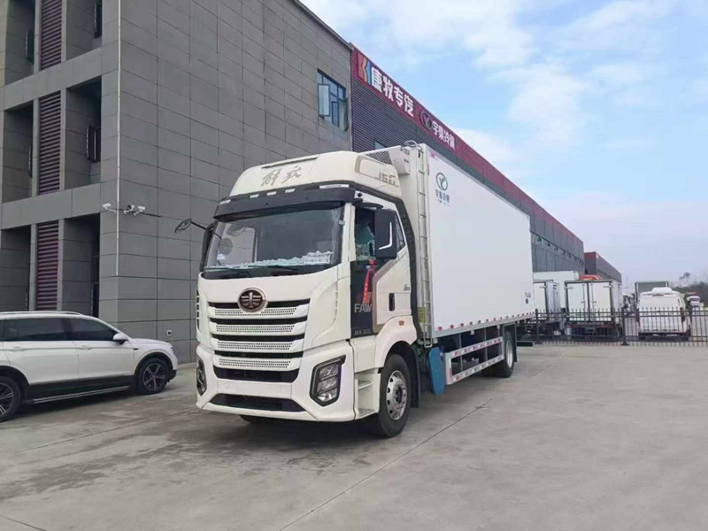 解放疫苗运输车