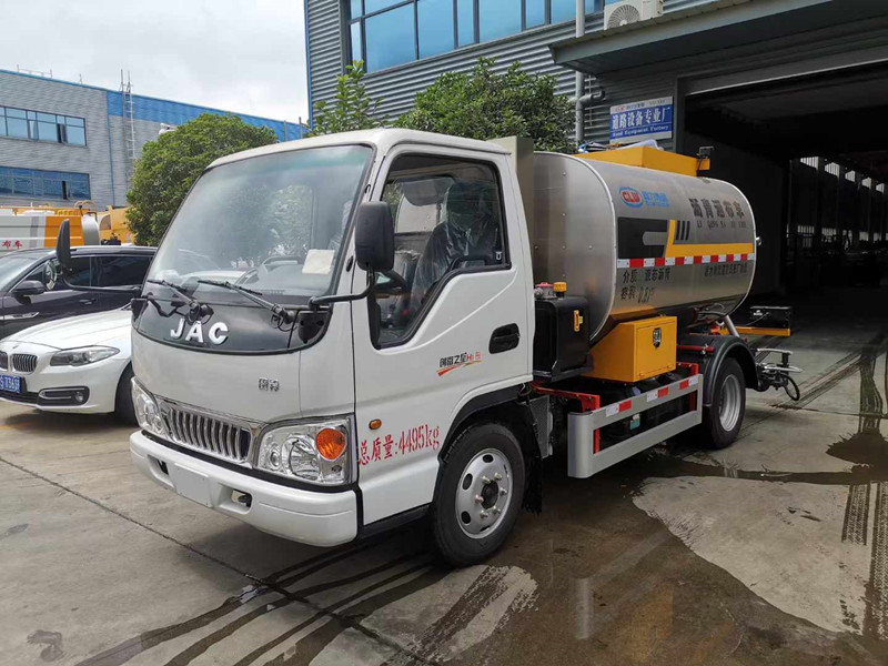 水泥净浆洒布车