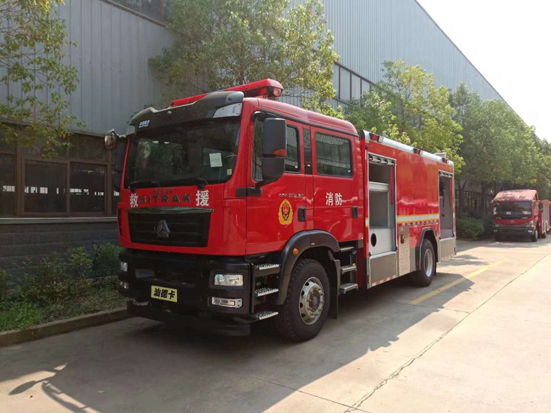 12方水罐消防救火车