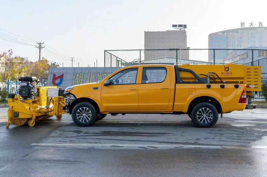 福田抑尘除雪车