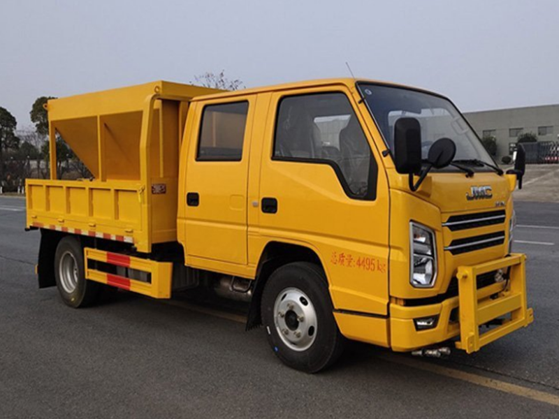 江铃机场除雪车