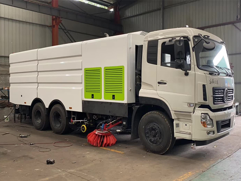 东风天龙道路清扫车