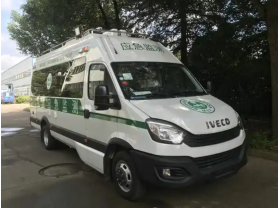 依维柯水质监测车