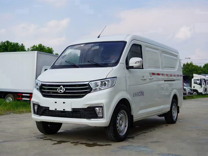 小型长安疫苗运输车