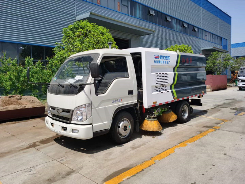 福田小型吸尘清扫车