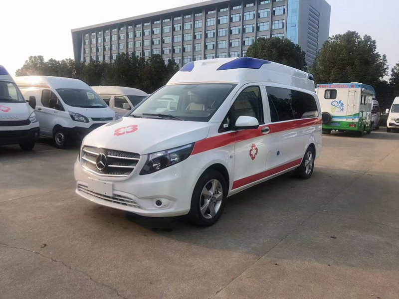 奔驰急救车