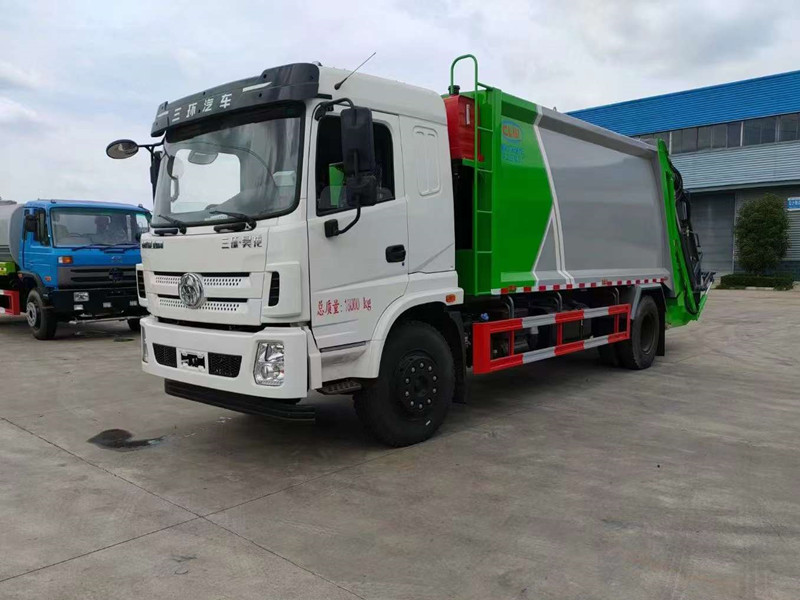 18方垃圾清运车