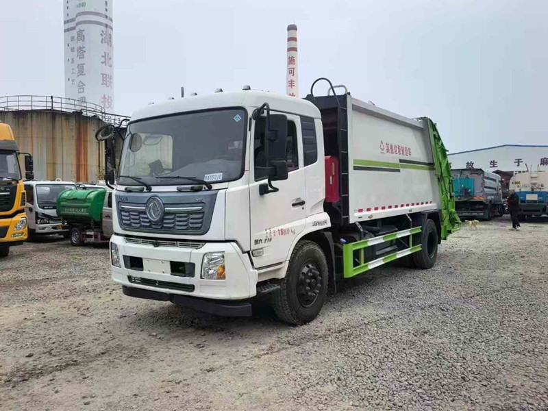 14方压缩式垃圾车