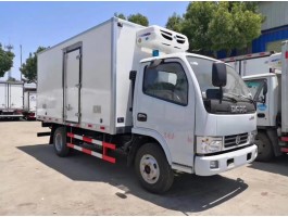 东风多利卡5米冷藏车